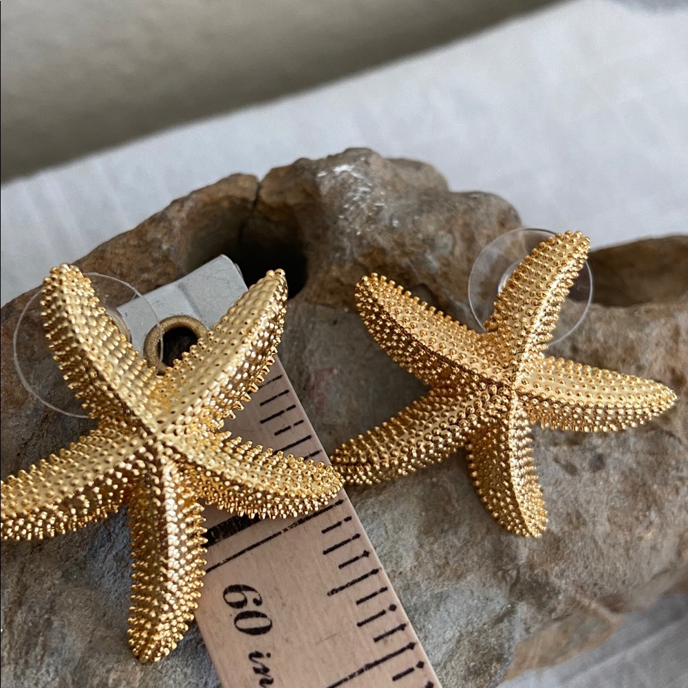 Gold Tone Zinc Alloy Starfish Stud Earrings